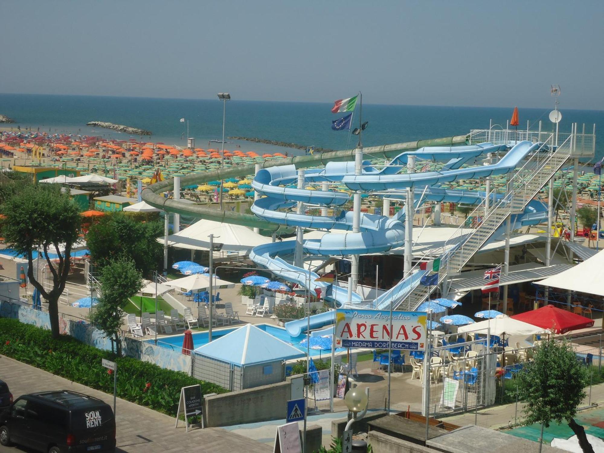 Hotel L&V Римини Экстерьер фото